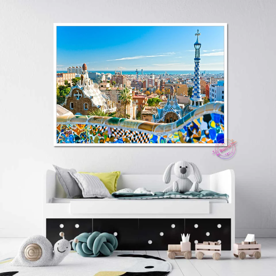 Park Guell In Barcelona Spain  - Home Barcelona avaliação e preço